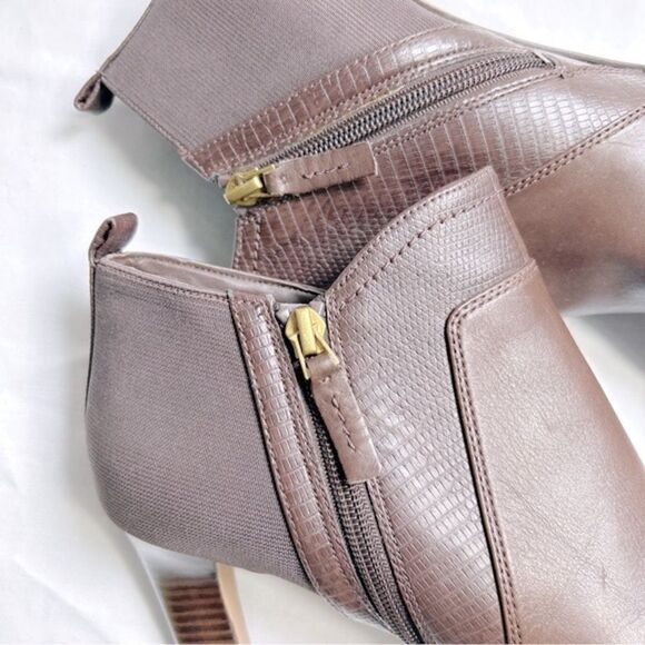 NWOT Franco Sarto Brown Leather Pointed Toe High Heel Booties - Picture 4 of 6